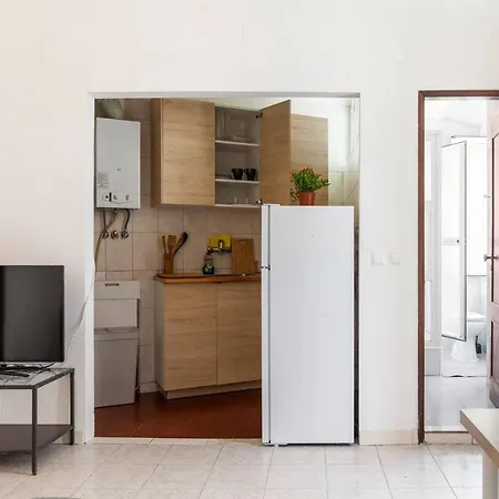 Fantastic And Cozy In Lisbona